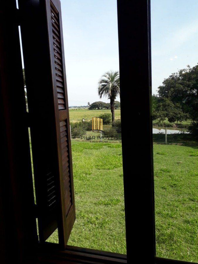 SITIO  DE LAZER COM 40.000 M2  NA ESTRADA DO VAREJÃO