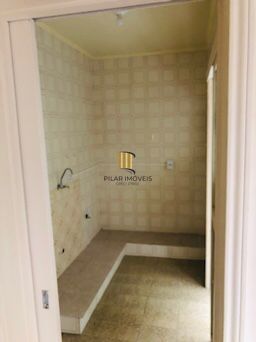 Apto. 59,82 m2 02 dorms. com sacadas, a.serv. amplo living, na Lucas de Oliveira, Petrop.