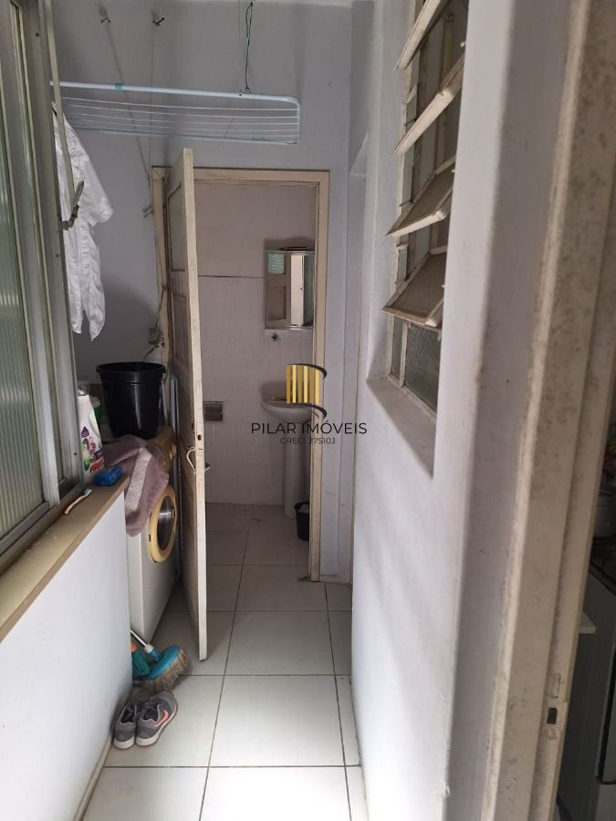 Apartamento 2 dormitórios no bairro Floresta