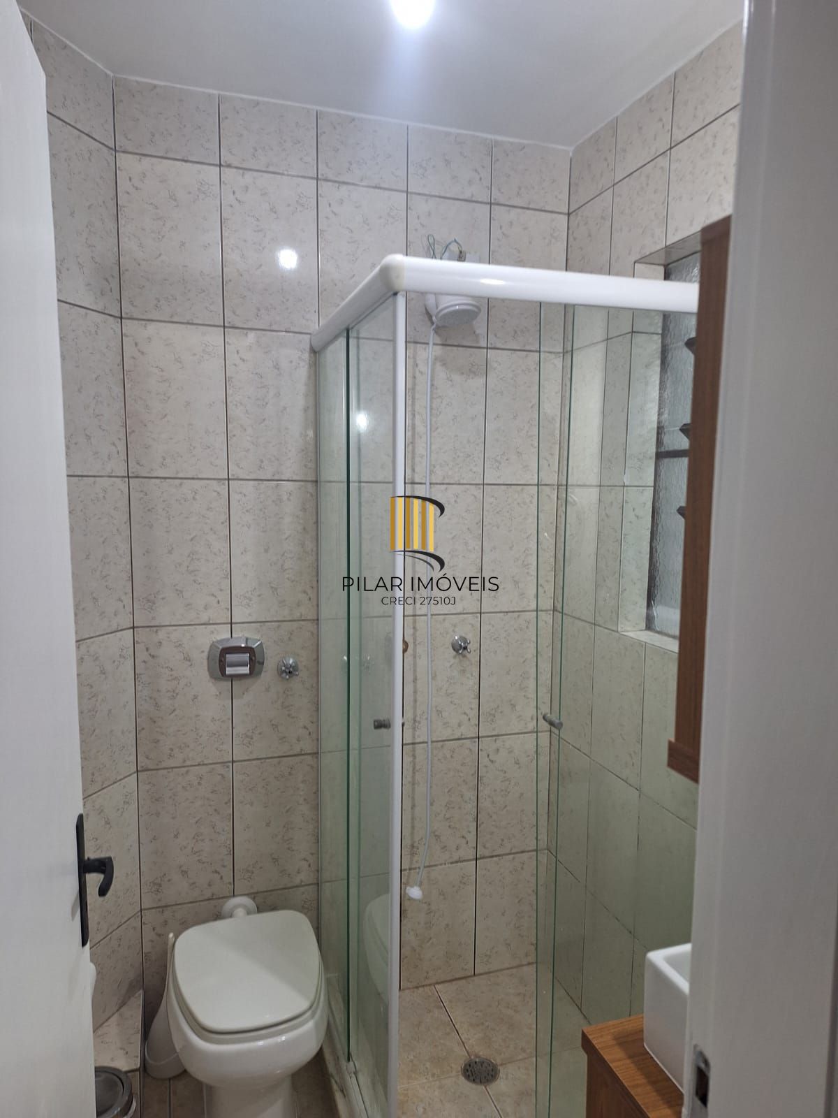 Excelente apto. de frente com 48m2 de área privativa, no bairro Santa Cecilia, com 01 amplo dormitorio