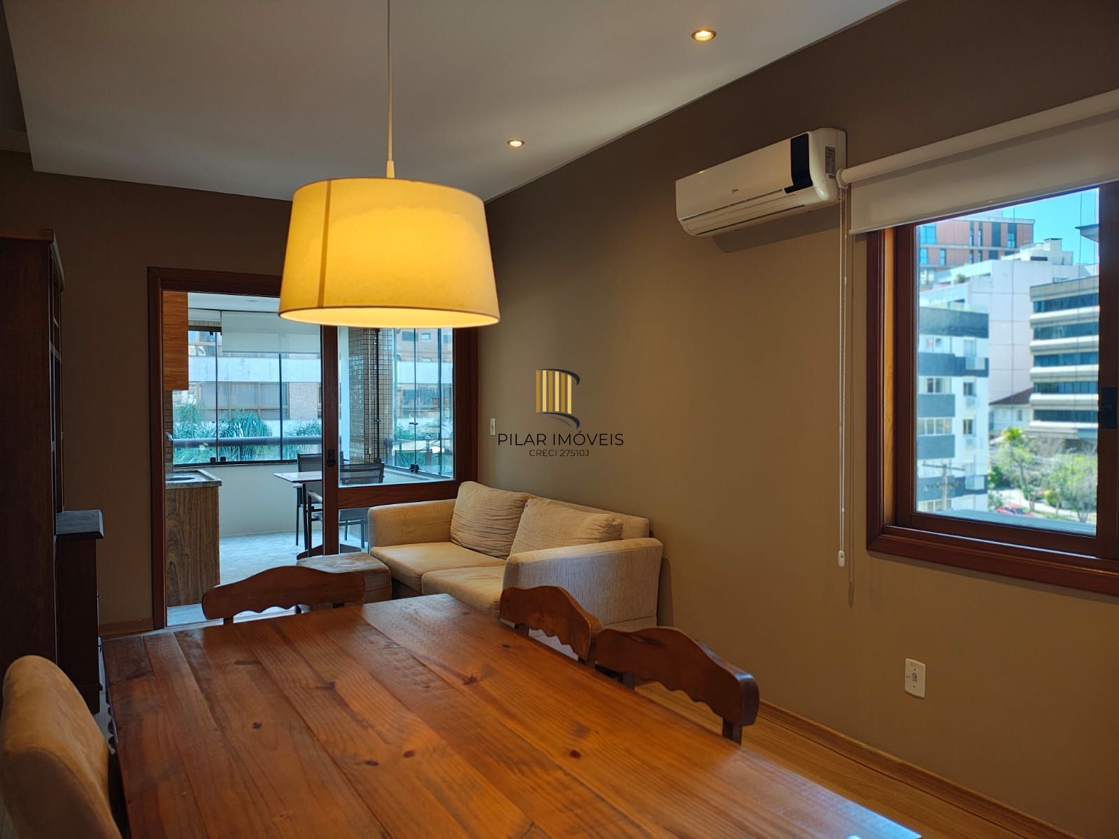 Apartamento Av Guaporé, 2 dormitórios, 2 vagas, churrasqueira