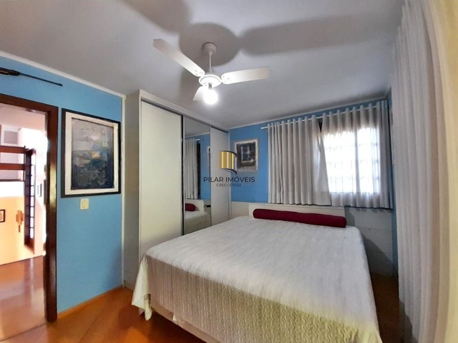 Casa 5 dormitórios no bairro Vila Nova