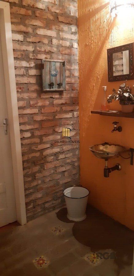 Casa para venda na Avenida Patria, São Geraldo, para fins residenciais ou comerciais, com aproximadamente 300 m²,