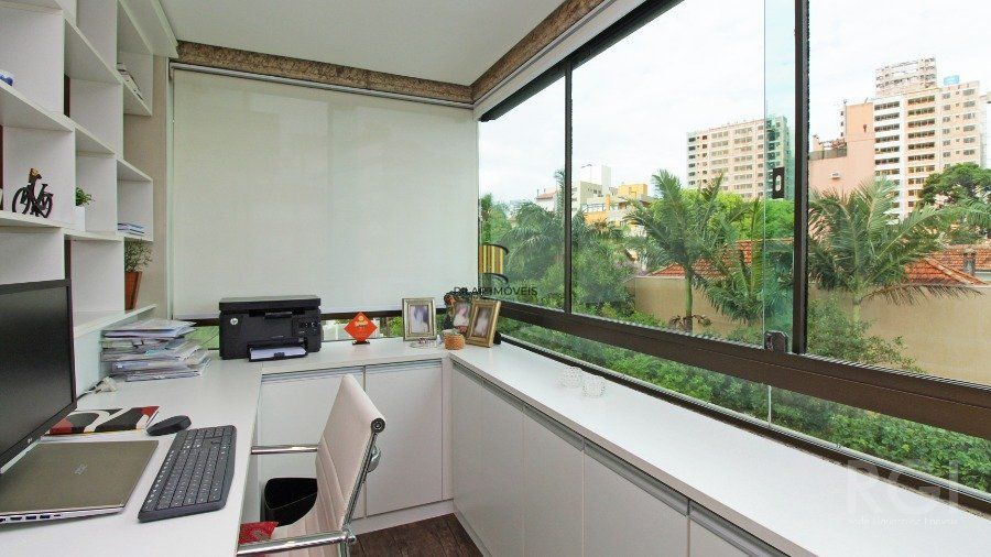 Apartamento para Venda  -  2 dormitórios,  1 suite,  andar alto,  LAREIRA, CHURRASQUEIRA 2 vagas - Petrópolis