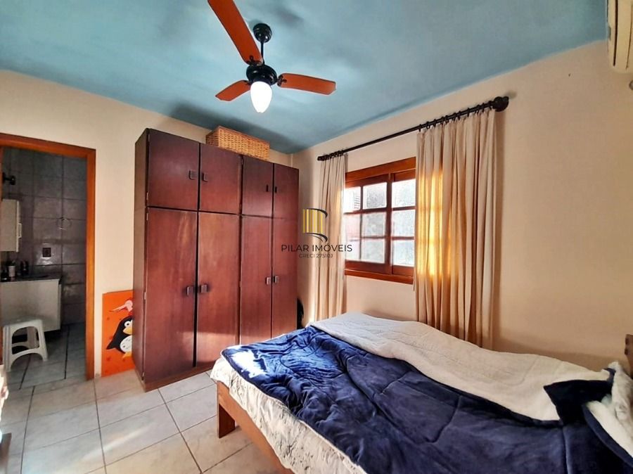 Casa 5 dormitórios no bairro Vila Nova