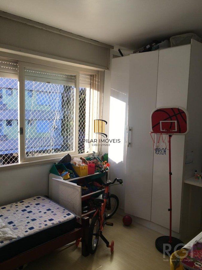 Apartamento para Venda - 83.65m²,3 quartos, sendo 1 suites, 1 vaga - Menino Deus
