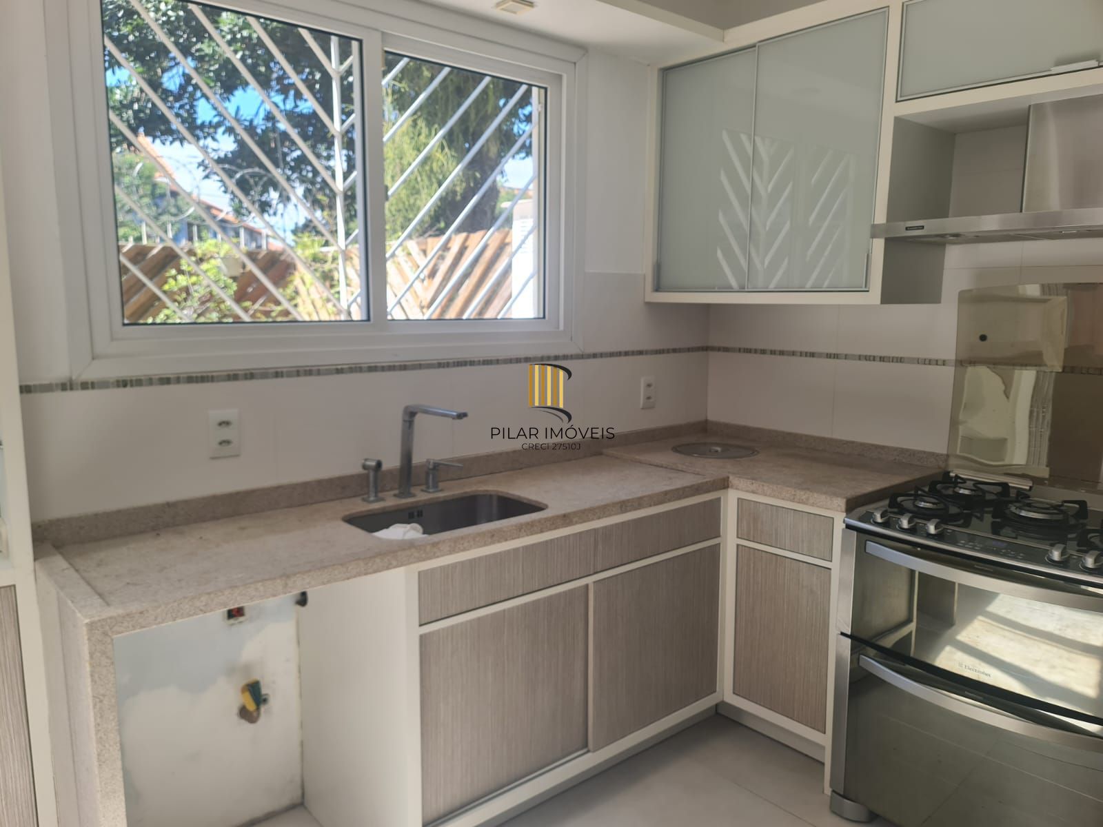 Casa em condominio no bairro Cristal