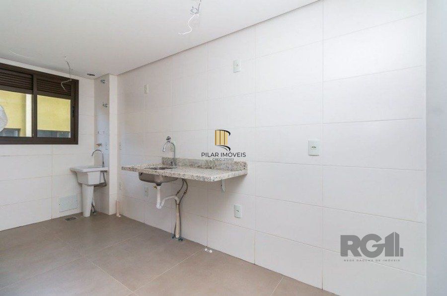 Apartamento 2 dormitórios no bairro Passo da Areia