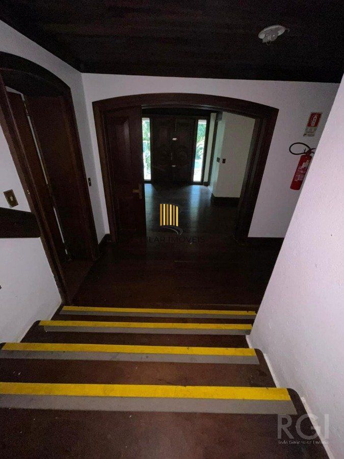 Casa 5 Dormitório(s) Bairro Vila Assunção