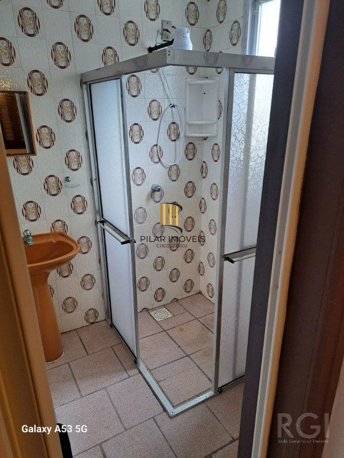 Casa para Venda - 248.88m², 3 dormitórios, sendo 4 suites, 2 vagas - Centro