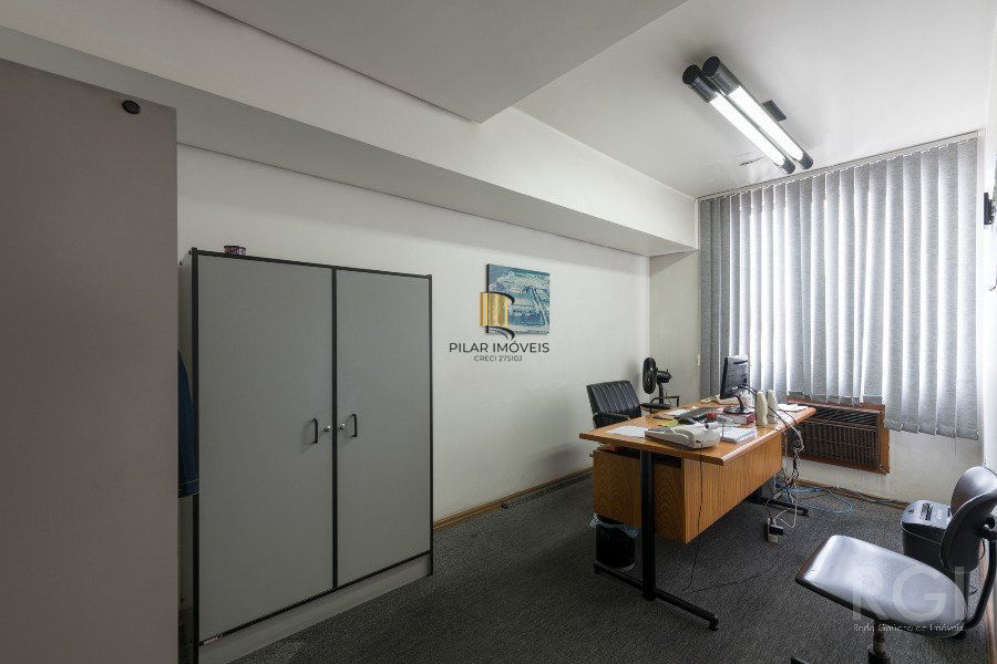 Predio para Venda - 2203.23m², 0 dormitórios, 30 vagas - São João