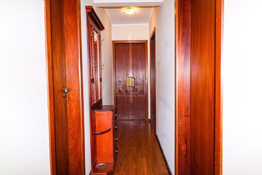 Apartamento para Venda - 172.8m², 3 dormitórios, sendo 1 suites, 1 vaga - Menino Deus