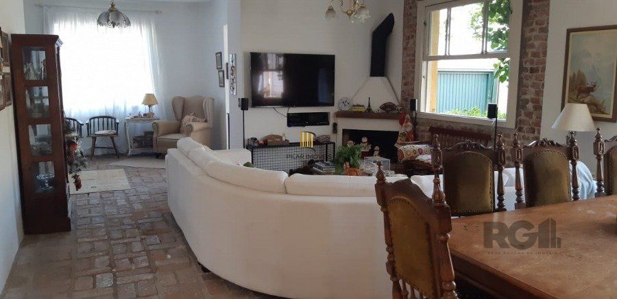 Casa para venda na Avenida Patria, São Geraldo, para fins residenciais ou comerciais, com aproximadamente 300 m²,