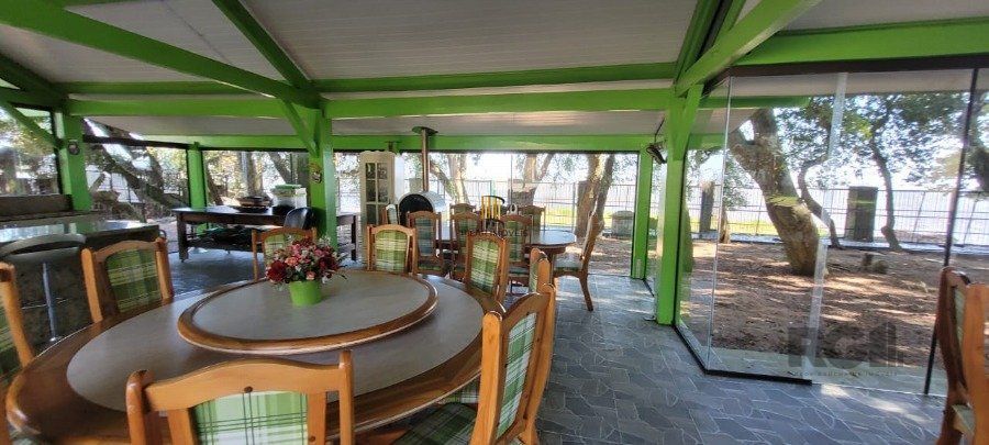 Venda Casa maravilhosa em terreno de 8.125m² com acesso ao Rio Guaiba,  na Estrada Retiro da Ponta Grossa - Porto Alegre