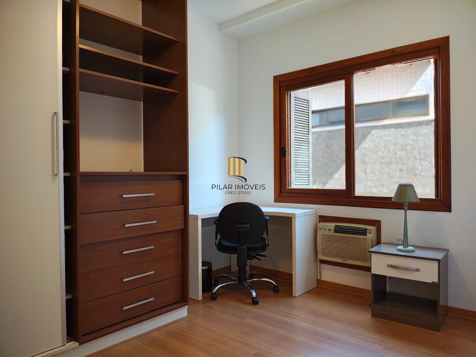 Apartamento Av Guaporé, 2 dormitórios, 2 vagas, churrasqueira