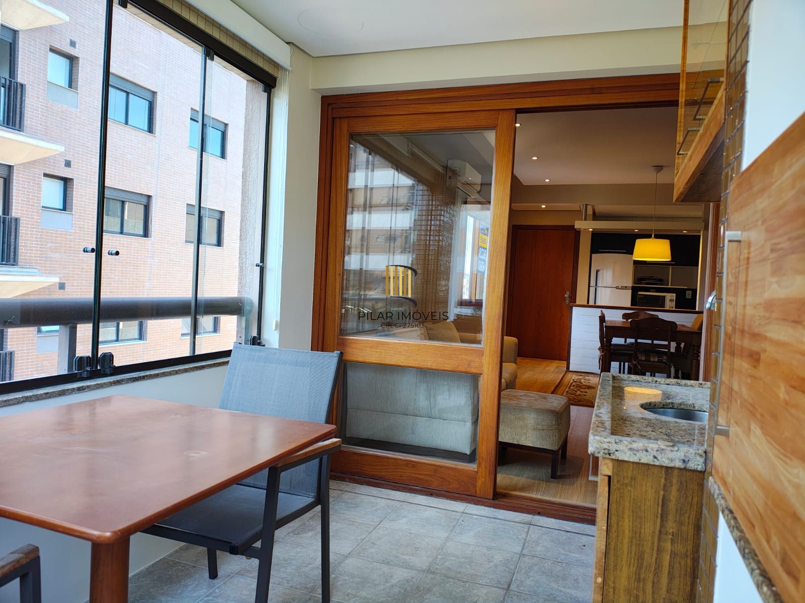 Apartamento Av Guaporé, 2 dormitórios, 2 vagas, churrasqueira