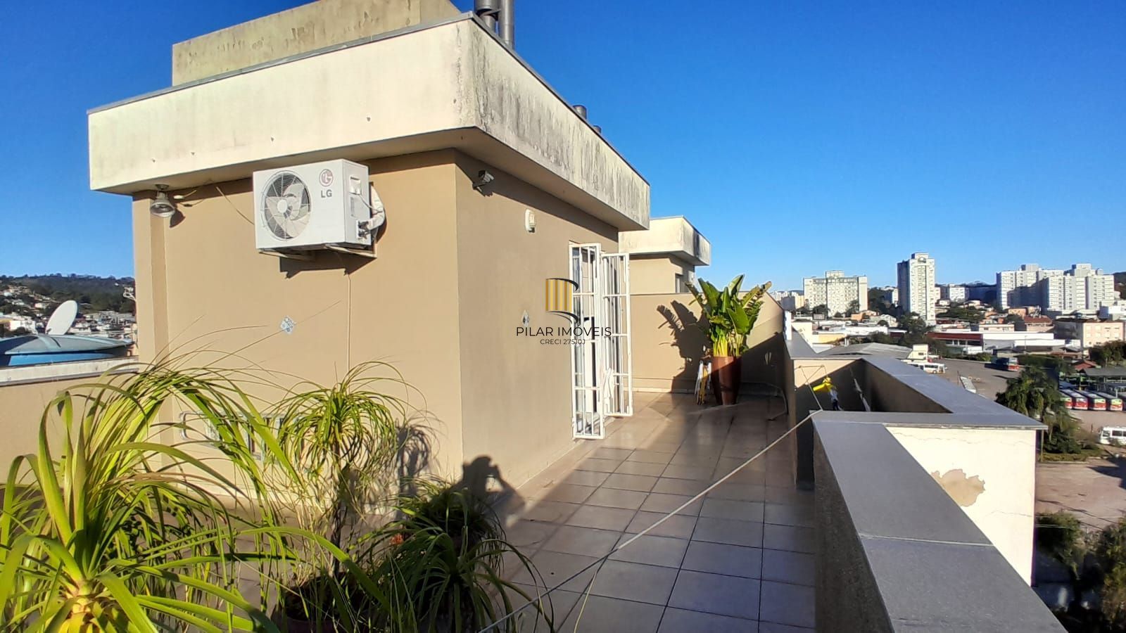 Duplex 2 dormitórios no bairro Tristeza