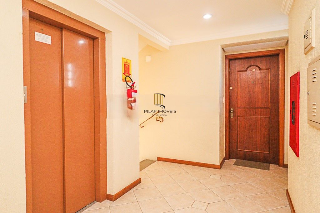 VENDA APARTAMENTO NA EÇA DE QUEIROZ,  2 DORM CHURRASQUEIRA, GARAGEM PETRÓPOLIS