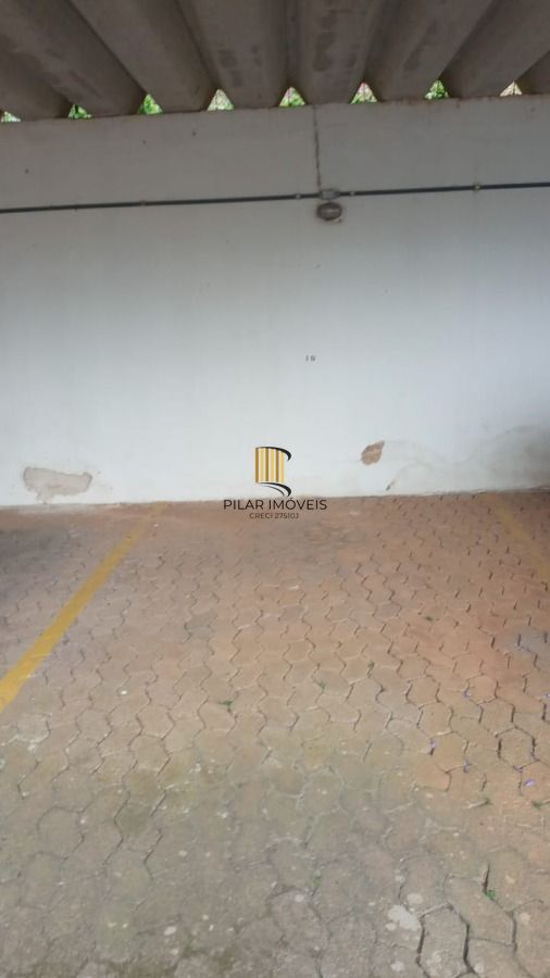 Apartamento de 2 dormitórios 76,90 m² de área privativa, com living para 2 ambientes com piso em tabuão