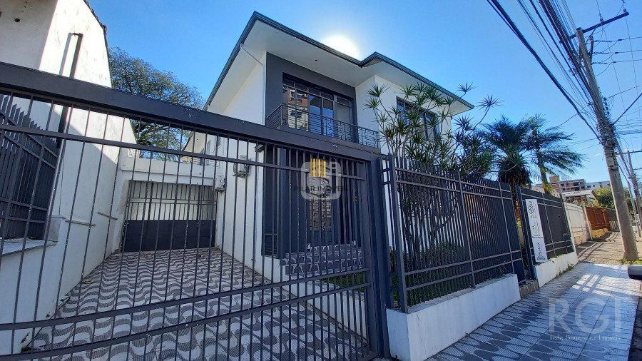 Casa para Venda - 389m², 4 dormitórios, sendo 1 suites, 3 vagas - Nossa Senhora das Dores - Pilar Imóveis