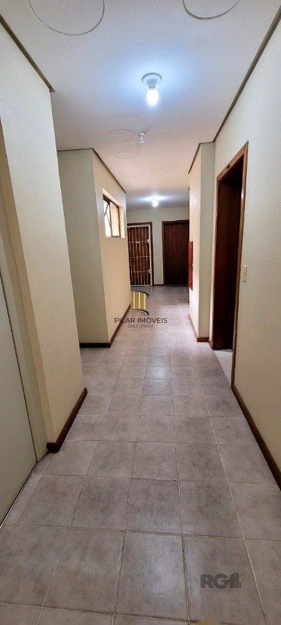 Apartamento a venda 2 dormitórios com churrasqueira, 1 suite, elevador e garagem,  bairro Santana, Porto Alegre RS