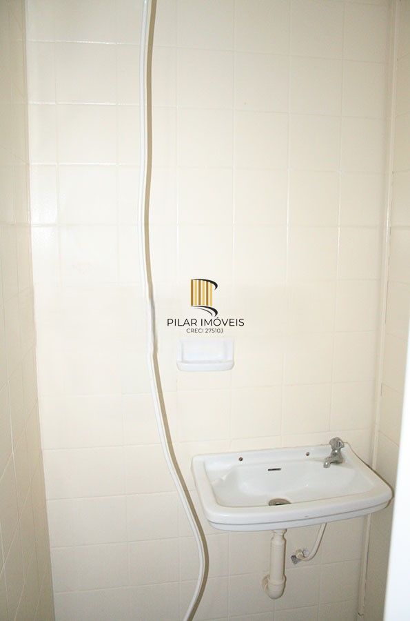 Apartamento 3 dormitórios, sendo 1 suites, 2 vagas - Mont Serrat