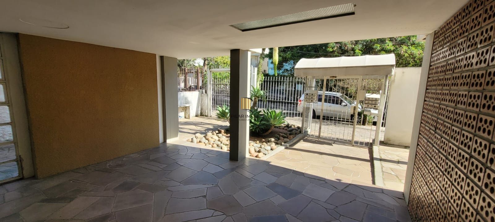 excelente apartamento 3 dorm transformado em 2 com dependencia completa