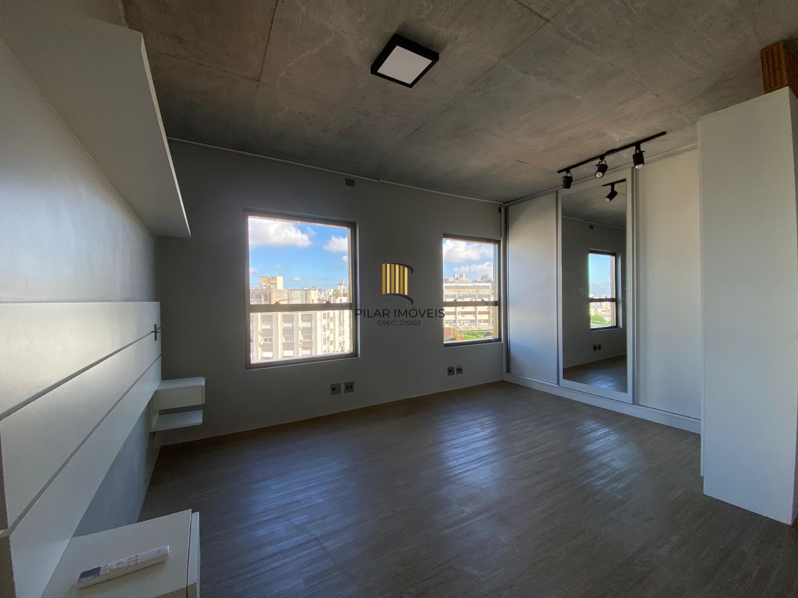 LINDO APARTAMENTO DE 01 DORMITORIO, COM 69,37M², 1 VAGA, NO BAIRRO PETRÓPOLIS – PORTO ALEGRE.