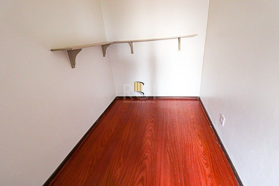 Excelente apartamento de 3 dormitórios , uma suíte , próximo ao Grêmio Náutico União de Petrópolis,