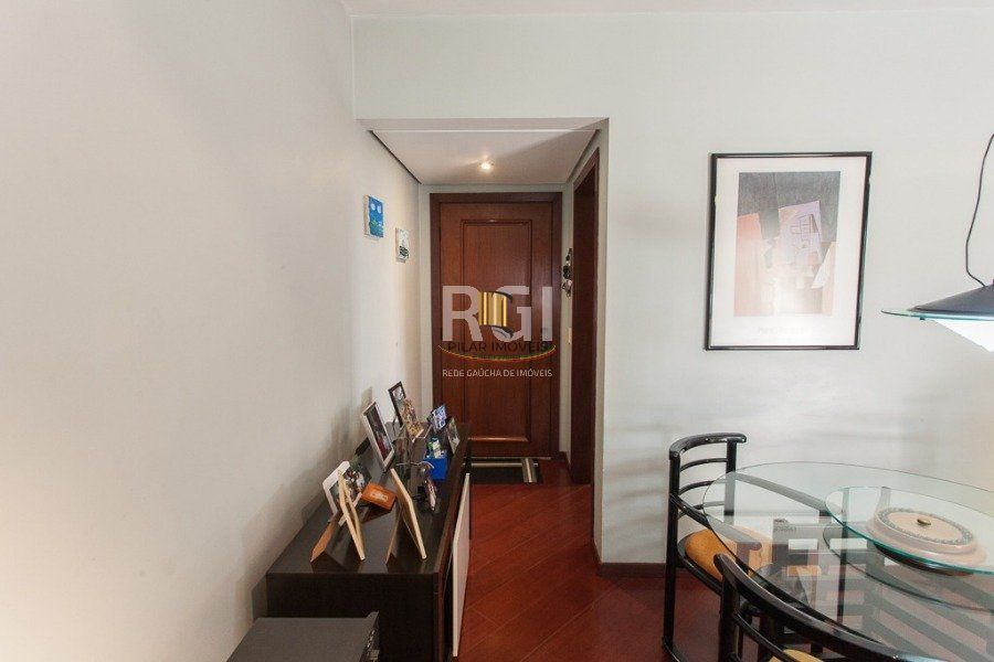 Apartamento para Venda - 122m², 3 dormitórios, 2 vagas - Petrópolis
