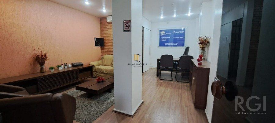 SALA COM 44,63M2 COM MEZANINO NA GOETH