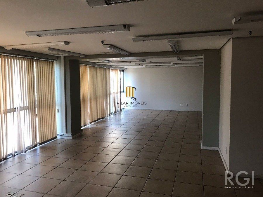 Conjunto/Sala para Venda - 90m², 0 dormitórios, Centro