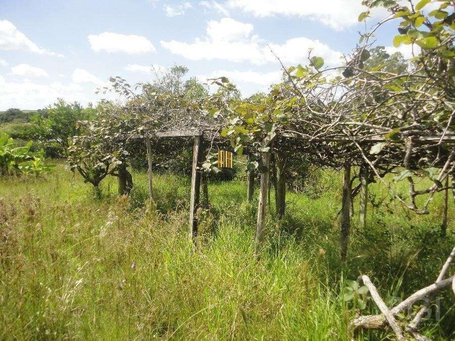 Sítio para Venda - 800m², 3 dormitórios, sendo 1 suites, 4 vagas - Estalagem