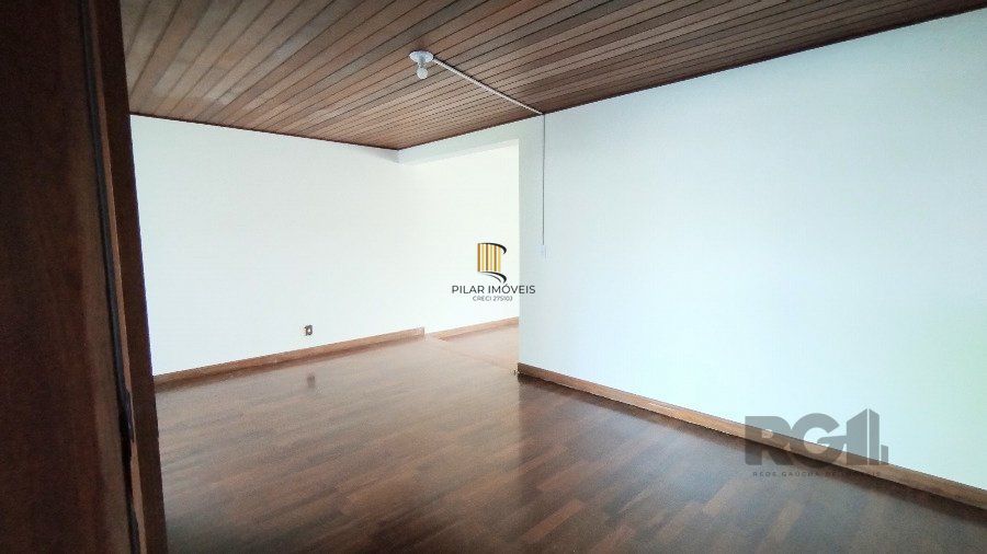 Casa 4 dormitórios no bairro Jardim Lindóia