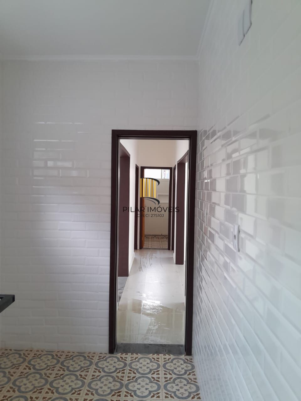 apartamento à venda no Edifício Caravellas, localizado na Rua Dr. Timóteo, no bairro Moinhos de Vento
