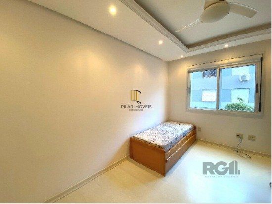 Venda apartamento com 3 dormitórios, 1 suíte e 2 vagas de garagem  lareira e churrasqueira Jardum Itu  Porto Alegre