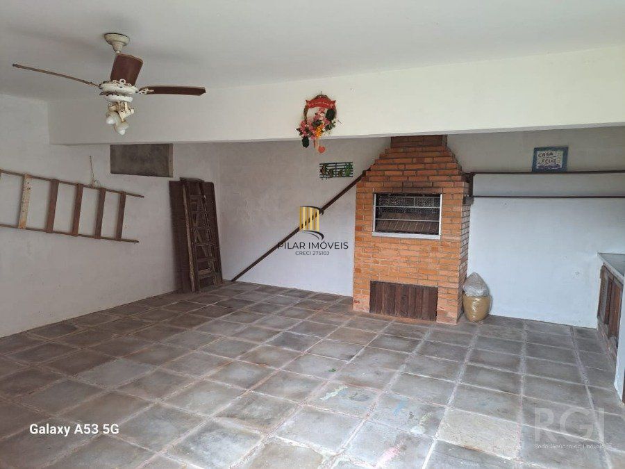 Casa para Venda - 248.88m², 3 dormitórios, sendo 4 suites, 2 vagas - Centro