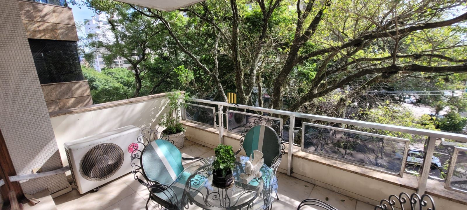 VENDA APARTAMENTO 3 DORMITÓRIOS, SACADA ABERTA, SUITE,  257,00 m² PRIVATIVOS 2 VAGAS, BELA VISTA
