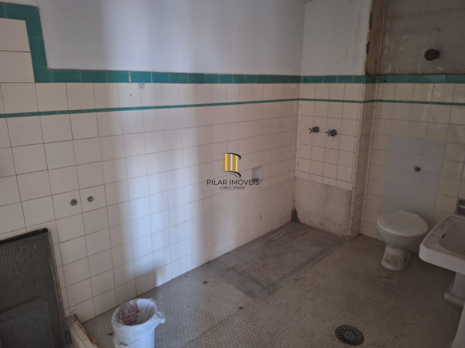 Sala Prédio SULBANCO, Av. Farrapos 146, c/133,35m2 priv. c/ 4 salas