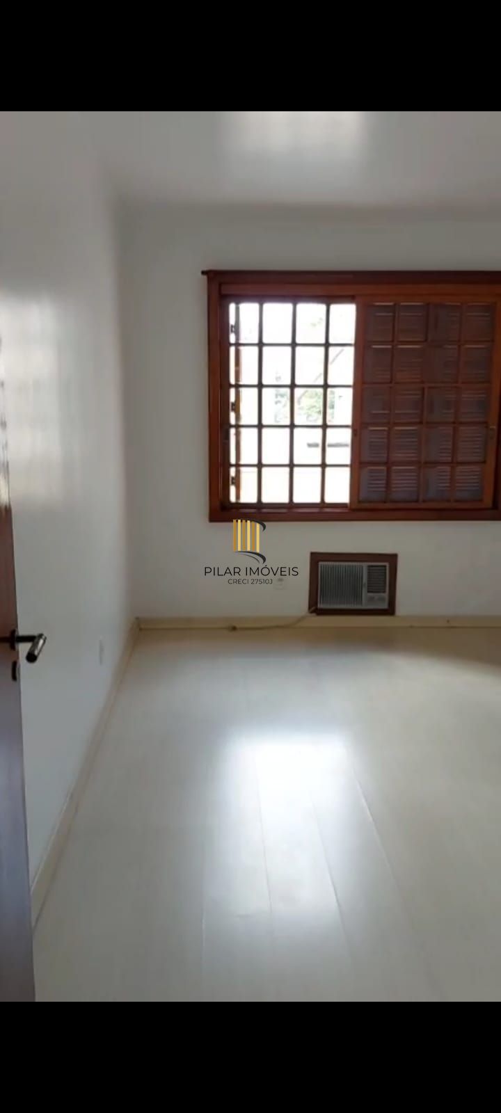 Bom apartamento de 2 dorm com uma vaga