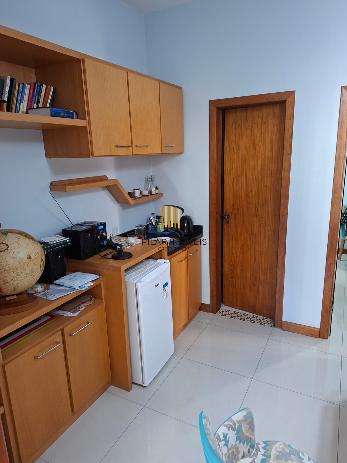 Sala com 41,14 me com uma vaga escriturada e coberta