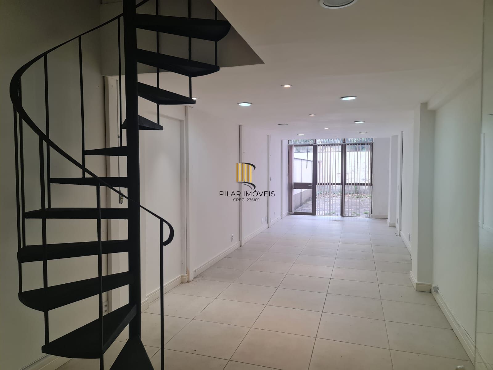 Excelente sala comercial no coração do bairro Bom Fim.