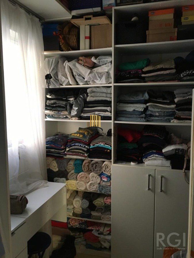 Apartamento para Venda - 83.65m²,3 quartos, sendo 1 suites, 1 vaga - Menino Deus