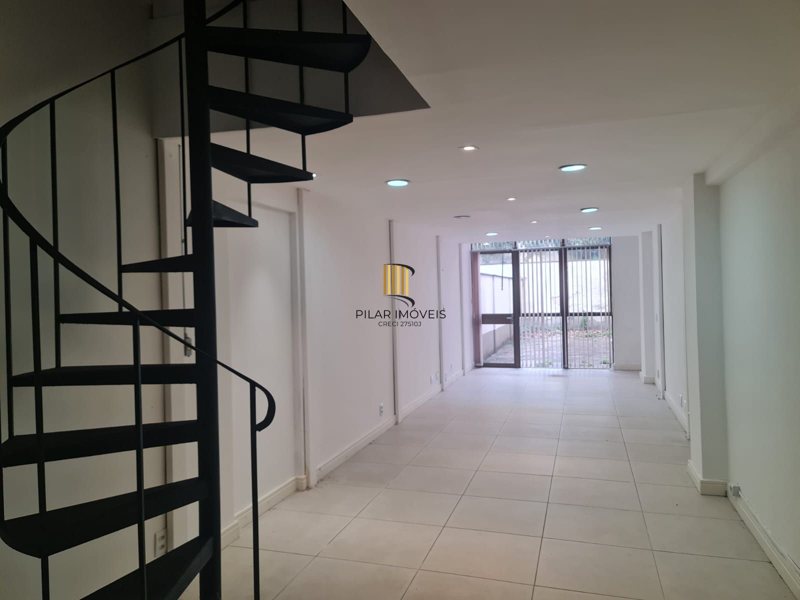 Excelente sala comercial no coração do bairro Bom Fim.