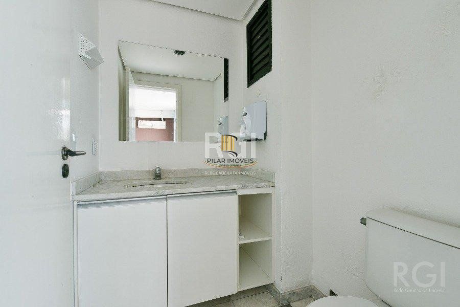 Conjunto/Sala para Venda - 153m², 0 dormitórios, 1 vaga - Petrópolis