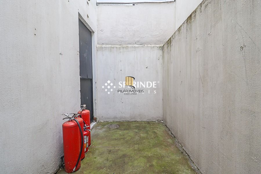  VENDA Loja na Rua Alberto Bins, Próximo a elevada,   com área privativa de 78,92 m².