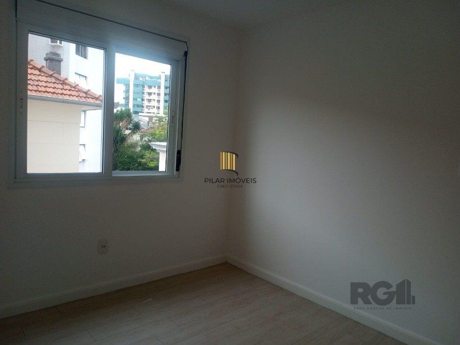 Apartamento garden com 2 suítes, lavado, área de serviço. um pátio enorme muito ensolarado.com 123,34m² de área privativa, 2 vagas