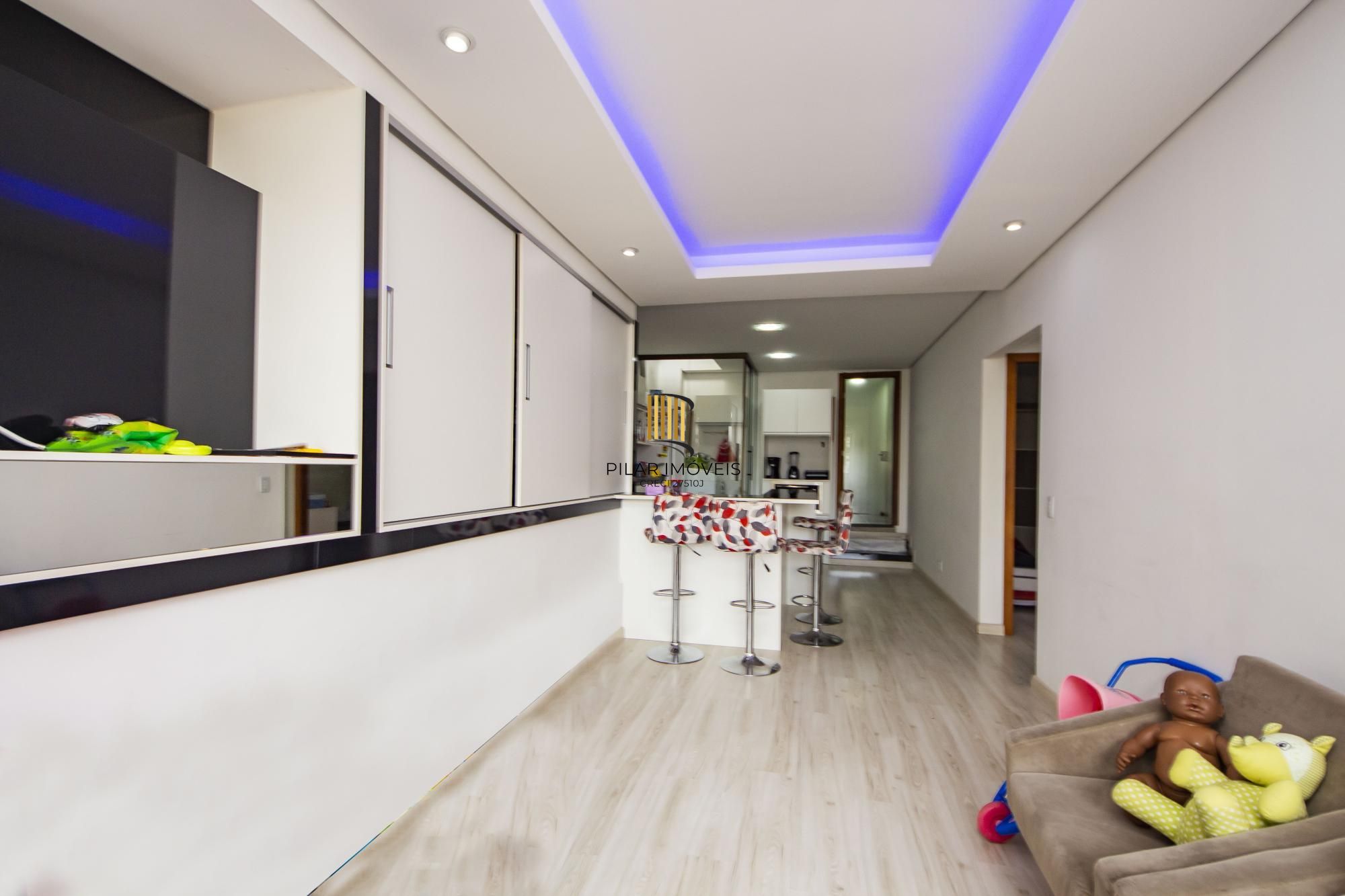 casa de rua com piscina - Pilar Imóveis