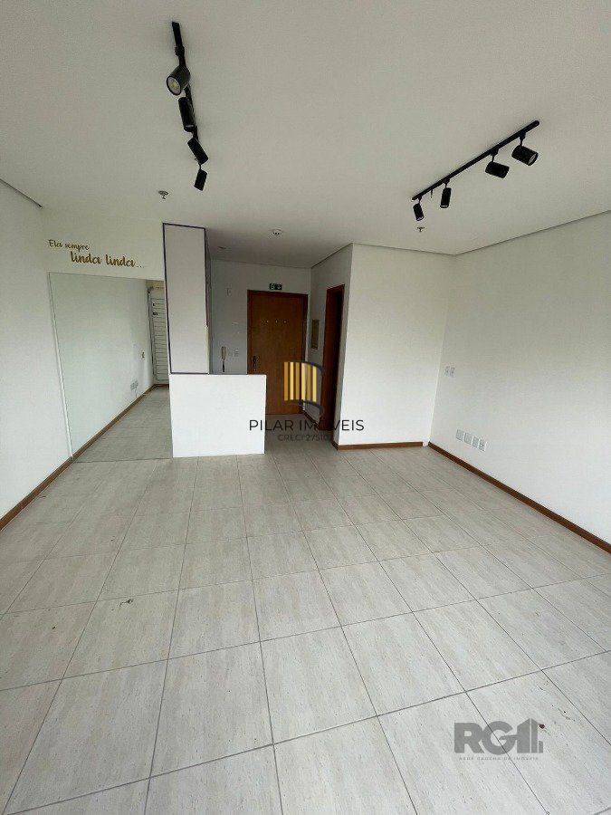 Venda  sala comercial na Plinio Brasil Milano, garagem Bairro Boa Vista, - Pilar Imóveis