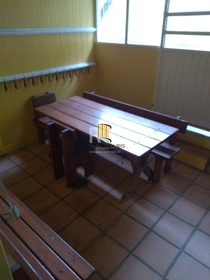 Casa 3 dormitórios no bairro Jardim do Salso